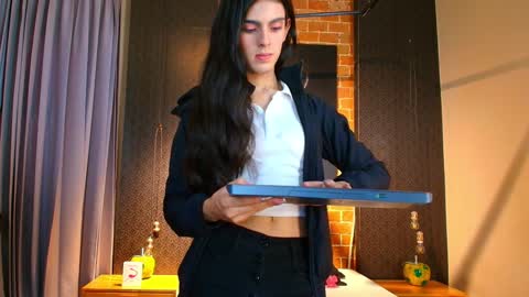 Snapshot of venus_flame chatting on January 4, 1:21 pm VENUS online show from January 4, 1:21 pm