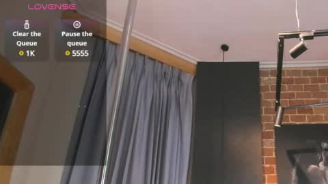 Snapshot of venus_flame chatting on January 24, 11:59 am VENUS online show from January 24, 11:59 am