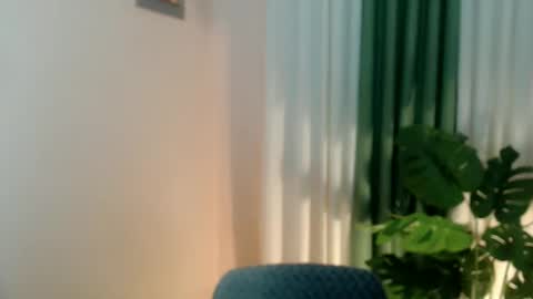 Snapshot of venus_sunrise07xx chatting on October 9, 9:16 pm Venus Sunrise Bombshell online show from October 9, 9:16 pm