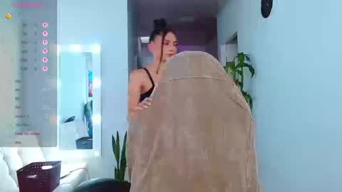 Snapshot of viannca__ chatting on September 10, 9:58 pm Ariana online show from September 10, 9:58 pm