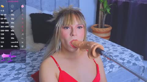        online show from December 5, 4:50 pm
