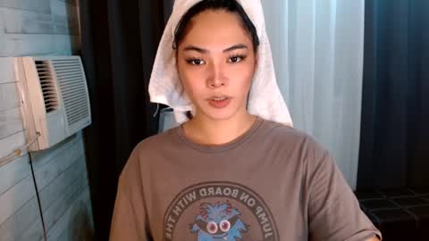 violet online show from December 30, 11:59 am