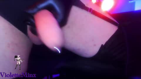 Snapshot of violetteminx chatting on February 25, 8:03 am Violette online show from February 25, 8:03 am