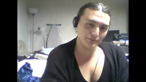 priscilla online show from December 3, 4:42 am