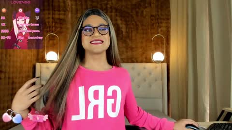 Snapshot of vitta_alfayed chatting on January 29, 12:56 pm VittaaaPlease help me with your thumbs up its important online show from January 29, 12:56 pm