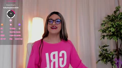 Snapshot of vitta_alfayed chatting on February 24, 8:14 pm VittaaaPlease help me with your thumbs up its important online show from February 24, 8:14 pm