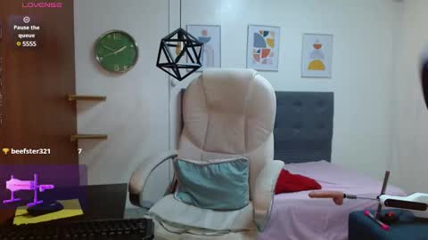 VITTORIA  online show from January 30, 1:10 pm