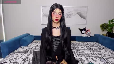 Snapshot of vivianmiller_ chatting on December 12, 6:21 pm Vivian online show from December 12, 6:21 pm