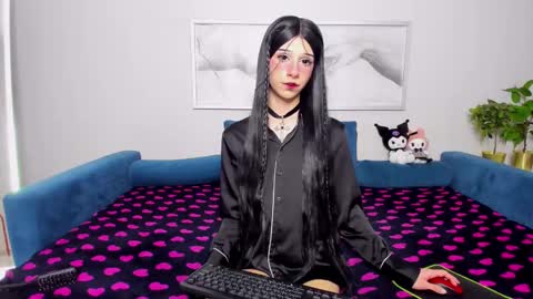Snapshot of vivianmiller_ chatting on December 18, 6:14 pm Vivian online show from December 18, 6:14 pm