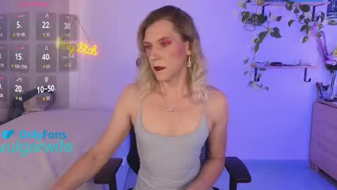 Snapshot of vulgar_wife chatting on September 11, 2:14 pm Vikky online show from September 11, 2:14 pm