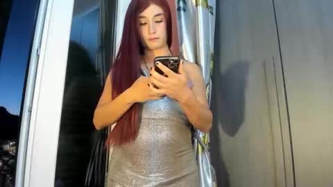 Snapshot of wanderlust_xxx chatting on September 29, 5:45 pm Sarah Catalina Amado. Wanderlust online show from September 29, 5:45 pm