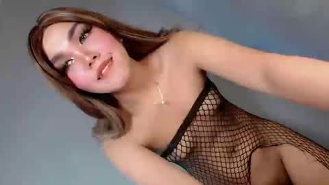 Snapshot of water_lily28 chatting on December 8, 5:17 am Isla Fox online show from December 8, 5:17 am