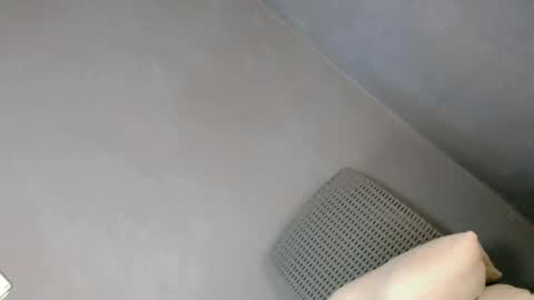Snapshot of water_lily28 chatting on December 11, 1:15 pm Isla Fox online show from December 11, 1:15 pm