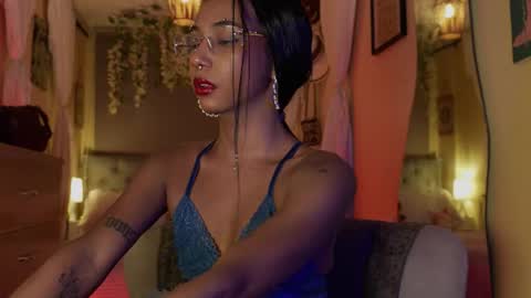 Snapshot of wayuu_goddess chatting on October 9, 10:22 pm Wayuu Goddess 3 online show from October 9, 10:22 pm