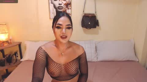 Snapshot of wetwildsugar69 chatting on December 12, 11:47 pm sam sugar online show from December 12, 11:47 pm