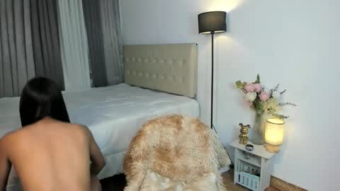 Snapshot of whitneytop69 chatting on September 12, 1:40 pm Arra Brown online show from September 12, 1:40 pm