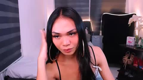 Snapshot of wild_lily30 chatting on February 5, 9:18 pm wild lily30 online show from February 5, 9:18 pm