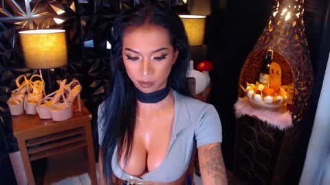 Snapshot of wildara chatting on January 5, 11:15 am wildara online show from January 5, 11:15 am