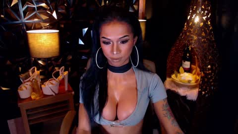 Snapshot of wildara chatting on January 21, 10:01 am wildara online show from January 21, 10:01 am