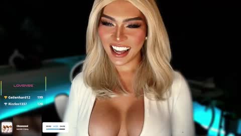 Snapshot of womanofyourdesire_ts chatting on October 8, 6:53 pm Julia online show from October 8, 6:53 pm