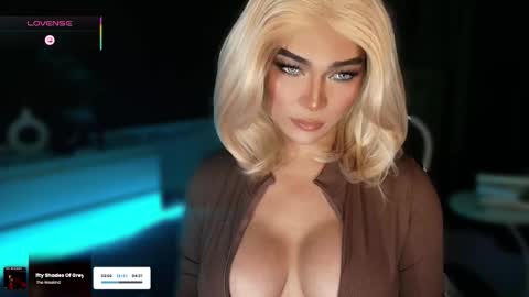 Julia online show from October 27, 2:19 am