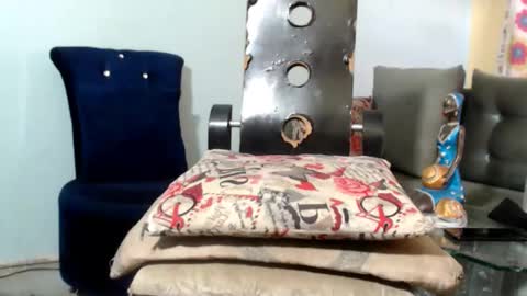 Snapshot of wonderfullight chatting on December 11, 7:57 pm SHENIEL RODRIGUEZ online show from December 11, 7:57 pm