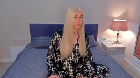 Snapshot of xander_novak chatting on September 12, 11:39 am xander_novak online show from September 12, 11:39 am