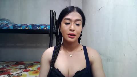 xasianbigcumx online show from December 13, 10:45 pm