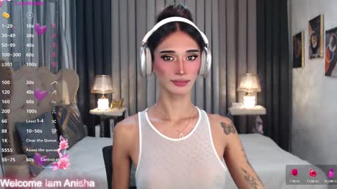 Snapshot of xclassyanisha chatting on January 21, 9:17 am I LOVEE TO TRAVEL AROUND THE WORLD online show from January 21, 9:17 am