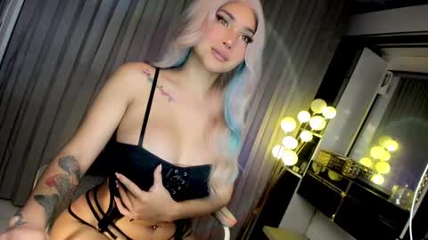 Snapshot of xhey_honeyx chatting on February 28, 4:54 am hey honey online show from February 28, 4:54 am