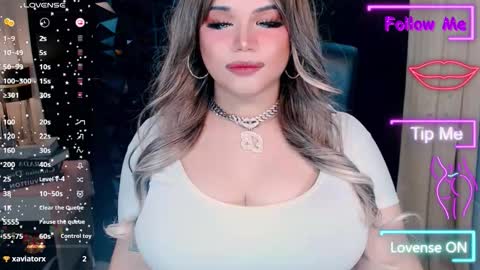 xHUGECOCKTILLCUMX online show from December 17, 5:18 pm