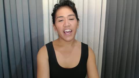 Snapshot of xhugejerkingtransx chatting on December 27, 5:09 am GWEN THOMPSON ....... online show from December 27, 5:09 am