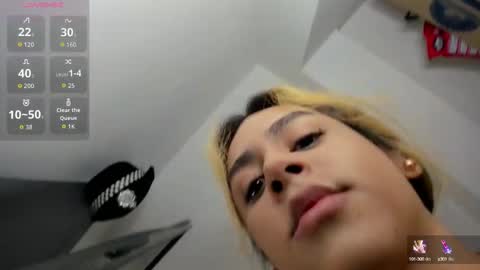Snapshot of xkim_starx chatting on September 14, 7:46 am welcome friends online show from September 14, 7:46 am