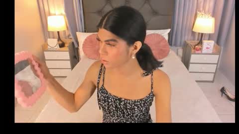 xnathaliafox online show from October 28, 1:31 pm