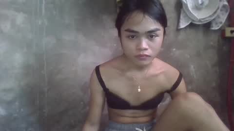 Snapshot of xpinaycreamcockx chatting on March 11, 6:21 am JHANA online show from March 11, 6:21 am