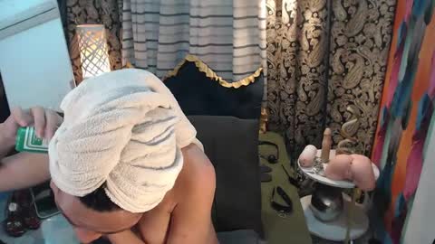 Snapshot of xqueenyasiandomcumx chatting on January 12, 11:15 pm address me as QUEEN NINA A Little Bit of ANGELIC FACE with a Wild Demonic Side online show from January 12, 11:15 pm