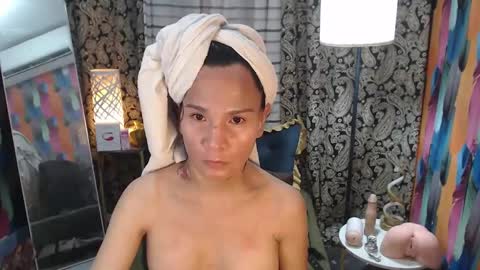 Snapshot of xqueenyasiandomcumx chatting on February 9, 11:04 pm address me as QUEEN NINA A Little Bit of ANGELIC FACE with a Wild Demonic Side online show from February 9, 11:04 pm