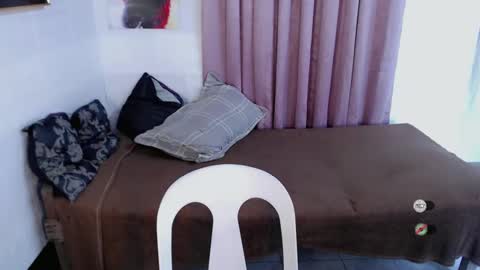 xsabbylicious69 online show from December 19, 6:23 am