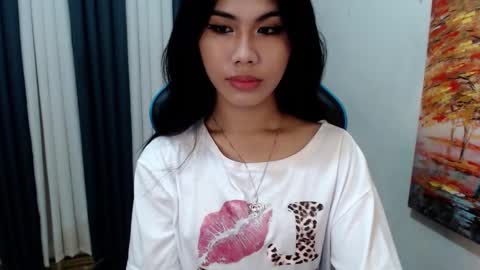 Snapshot of xseductive_airax chatting on January 27, 2:31 am aira online show from January 27, 2:31 am