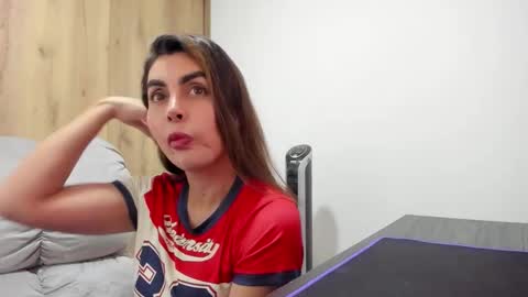 Hellen Sofia instagram hellen5546 online show from November 7, 7:47 pm