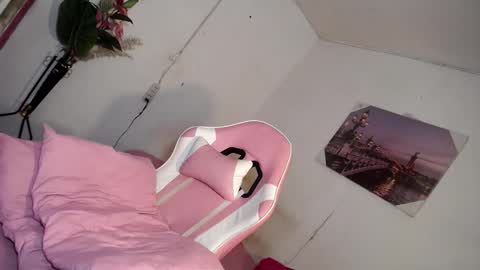 Snapshot of xxbeatrice69xx chatting on March 7, 11:54 am Xxbeatrice69Xx online show from March 7, 11:54 am