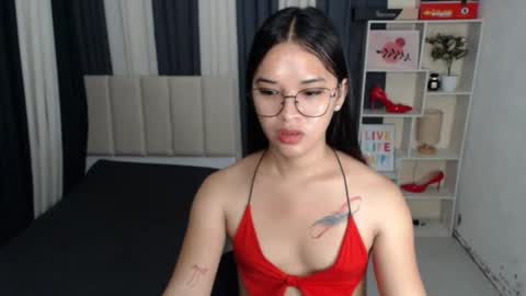 Snapshot of xxbigcockchloexx chatting on September 14, 12:05 am CHLOES ROOM online show from September 14, 12:05 am