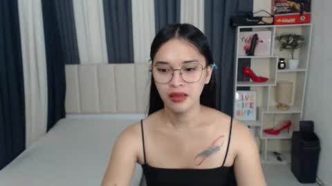 Snapshot of xxbigcockchloexx chatting on September 20, 5:46 am CHLOES ROOM online show from September 20, 5:46 am