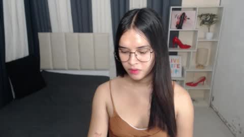Snapshot of xxbigcockchloexx chatting on October 10, 6:42 pm CHLOES ROOM online show from October 10, 6:42 pm