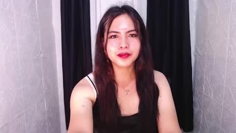 Snapshot of xxhotsexydivinexx chatting on March 6, 4:24 pm divine online show from March 6, 4:24 pm