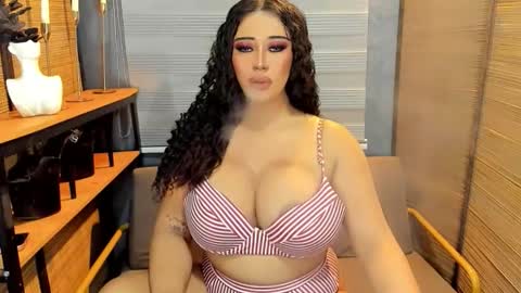 Snapshot of xxtastefullayeshaxx chatting on September 30, 11:32 am xxtastefullayeshaxx online show from September 30, 11:32 am