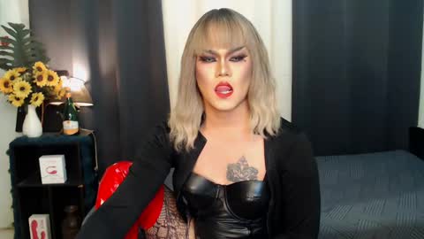 QueenMarina online show from December 17, 7:37 pm