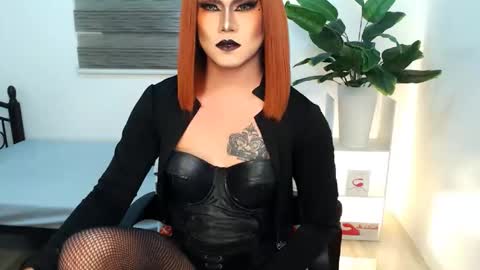 QueenMarina online show from March 1, 7:36 am