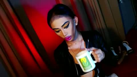 Snapshot of yasii19 chatting on January 6, 1:30 pm miss yasii online show from January 6, 1:30 pm