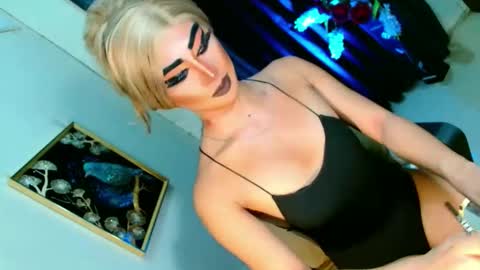 Snapshot of yasii19 chatting on October 7, 3:57 pm miss yasii online show from October 7, 3:57 pm